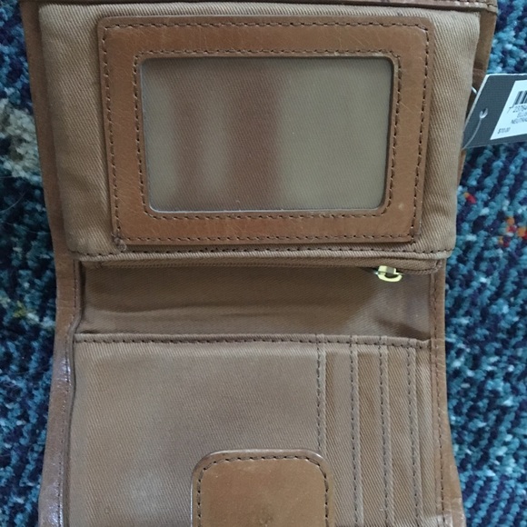 Fossil Wallet - Picture 7 of 8